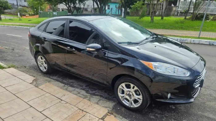 Ford Fiesta Sedan 1.6 16V Flex Mec. 2016