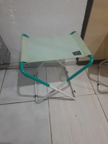 Duas cadeira dobravel
