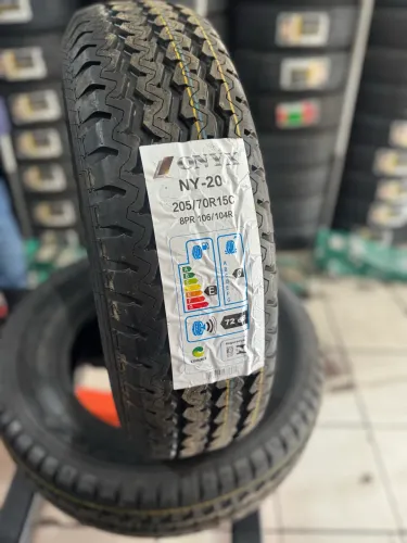 Pneu de CARGA 205/70/15C ONYX (instalação grátis 