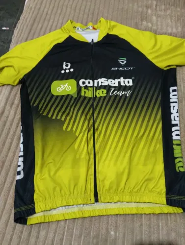 Vendo blusa masculina de ciclismo