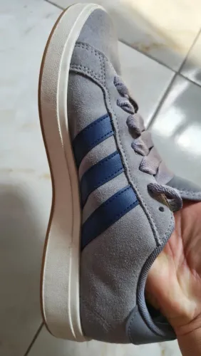 Tênis Adidas
