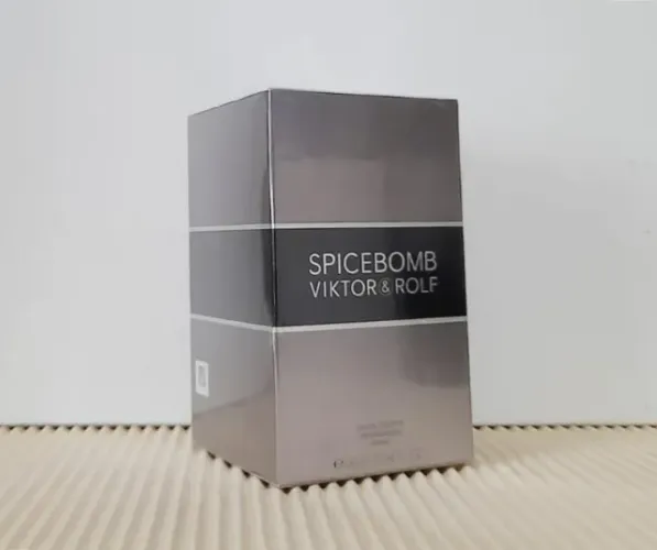 Perfume Viktor & Rolf Spicebomb EDT 90ml Lacrado