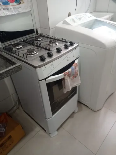 Geladeira e fogão 
