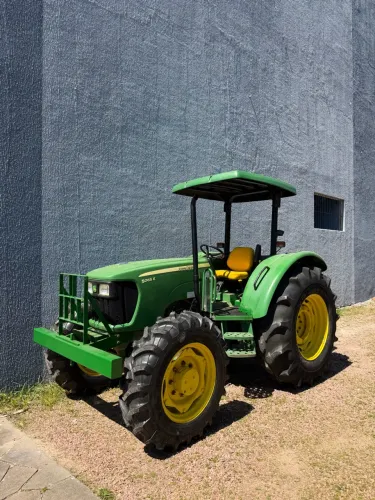 Trator John Deere 5065