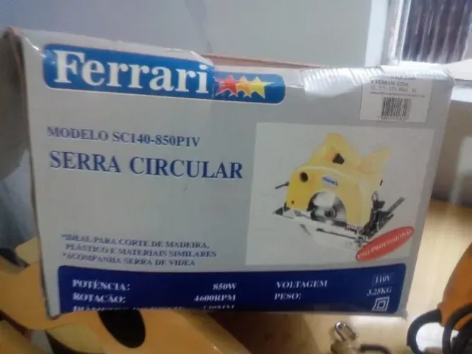 Serra circular Ferrari 127V Modelo SC140-850P1V.