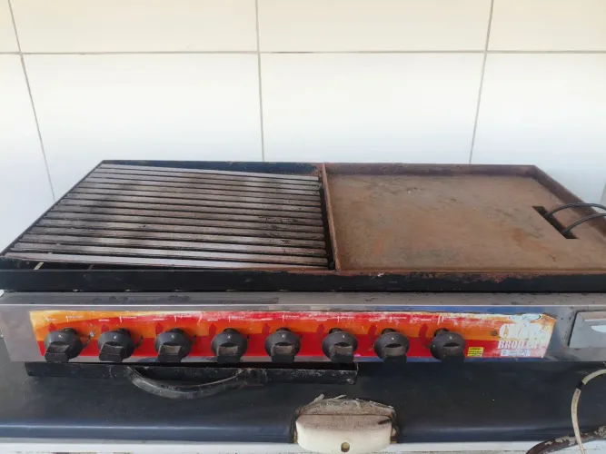 Chapa e charbroiler ótima para hambúrguer artesanal!!
