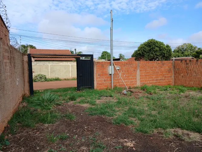 Terreno próximo  a divisão 