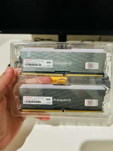 Memória RAM Asgard 2x8GB ARGB