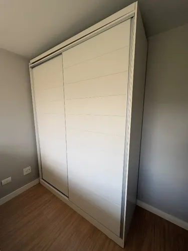 Guarda roupa casal TOK&STOK branco