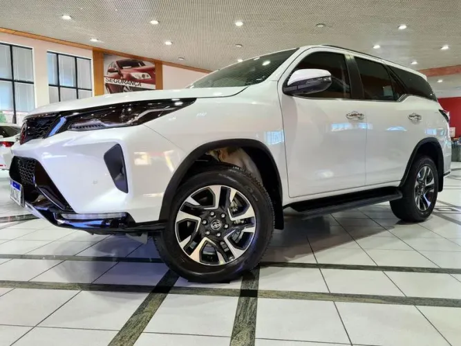 Toyota Hilux 4X2 2.8 Diesel 2026