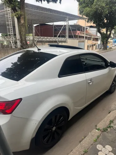 Kia Motors Cerato Koup 2.0 16V Aut. 2012