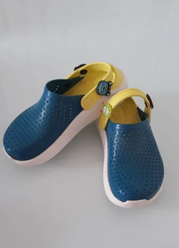 Crocs infantil