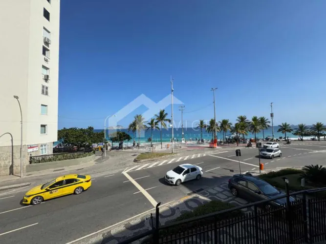 MARAVILHOSO 4 QUARTOS COM VISTA MAR E 1 VAGA DE ESCRITURA!!!