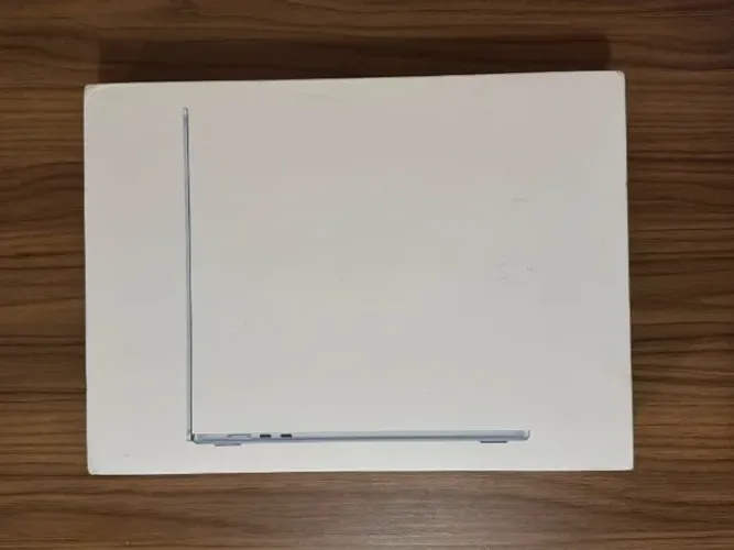 Macbook Air - 15 POL - M4 - 16 GB - 256 GB - NOVO - Aceito Trocas (12x 727)