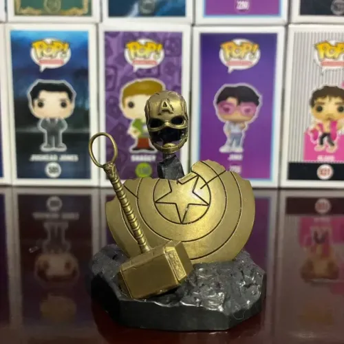 Capacete, Escudo e Mjolnir do Capitão América (Omelete Box Legends Steel)