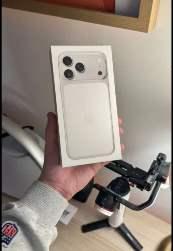 iPhone 17 pro Max silver 512