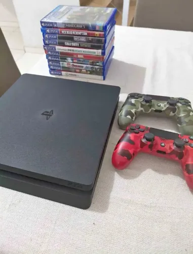 Vendo PS4 SLIM, EM PERFEITO ESTADO, NUNCA ABERTO SEM MARCAS DE USO