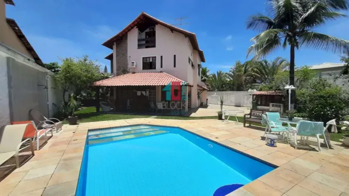 Recreio dos Bandeirantes | Casa de Condomínio 5 quartos, sendo 2 suites