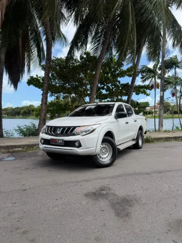 Mitsubishi L200 GLS Sport 2.5 4X4 121cv CD DTI Dies 2023