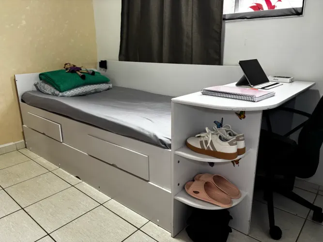 Cama Multifuncional Solteiro com Auxiliar, Gavetas e Mesa