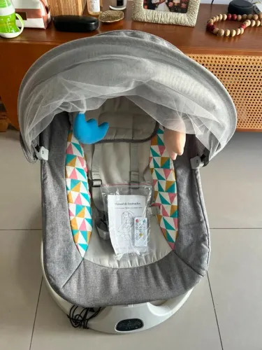 Cadeira de balanço elétrica para bebê