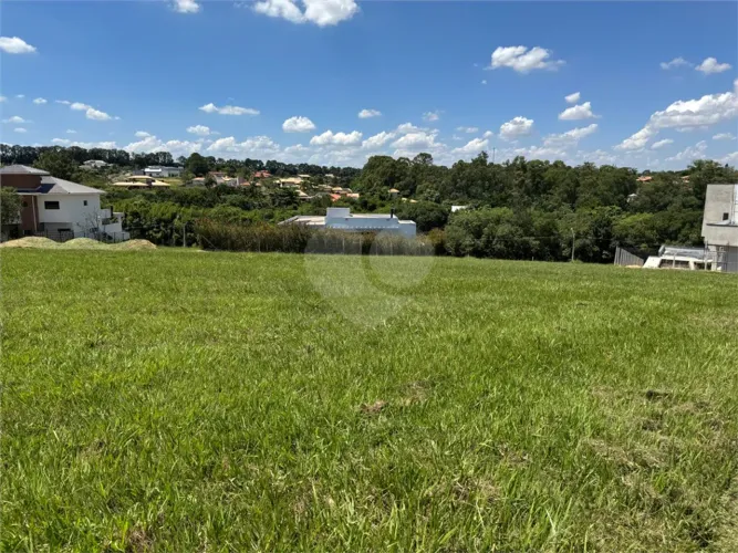 Terreno de 1.000m à venda no Condomínio Residencial Dacha em Sorocaba SP