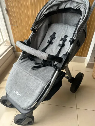 Carrinho de bebe- marca Litet