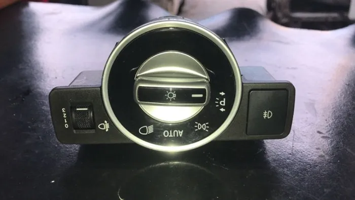 Comando farol de milha Mercedes Gla 200 2016 original