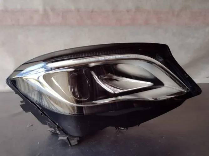 Farol Mercede Gla 2017/2019 Original