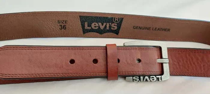 Cinto em Couro Levis