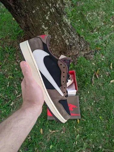 Air Jordan 1 Low X Travis Scott 'Dark Mocha'