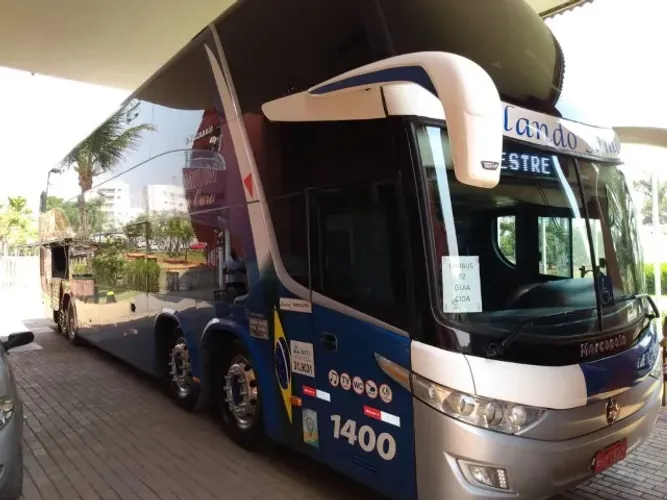 Locaçao de Vans -Onibus