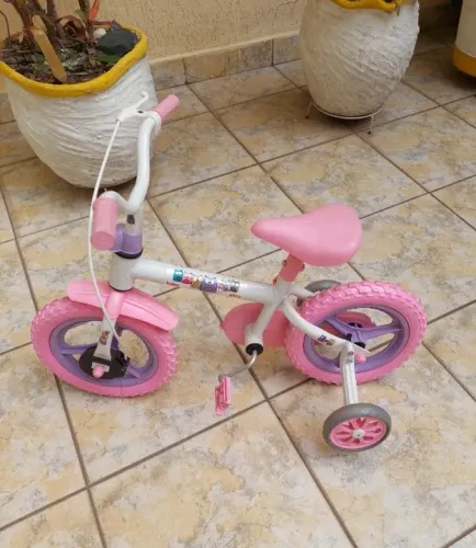 Bicicleta infantil Styll Bubu corujitas com rodinhas pouco uso 