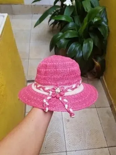 Chapéu feminino rosa em Samambaia Sul