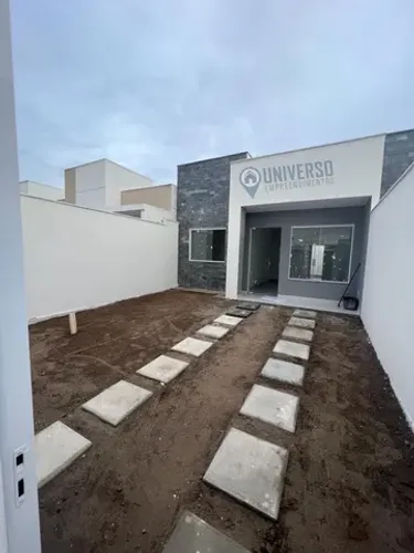 CASA A VENDA NO CAMPO LIMPO Casa de 2/4