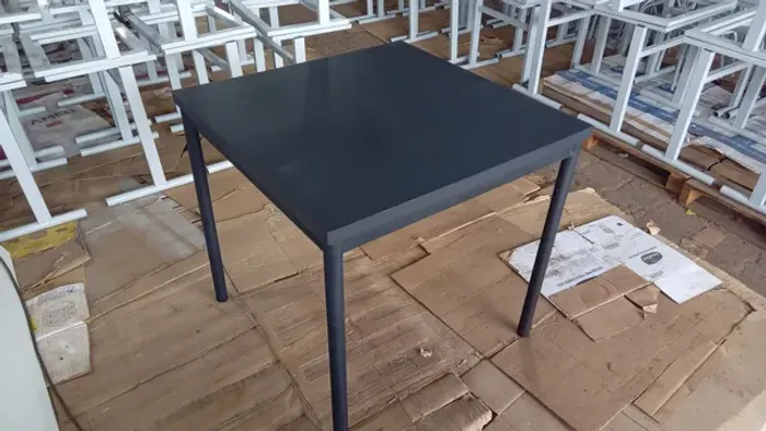 Mesa para bar ou lanchonete, novo, 80 X 80 X 75 , revestimento em Pvc