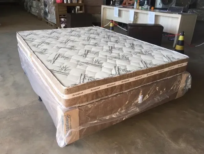 Cama box Colchão D33 e Suporte( Brinde gratis)