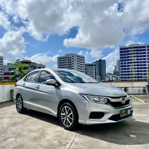 CITY AUTOMÁTICO 2021! APENAS 43.000 KM E CAUTELAR 100% APROVADA