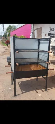 Churrasqueira própria para assar frango número *