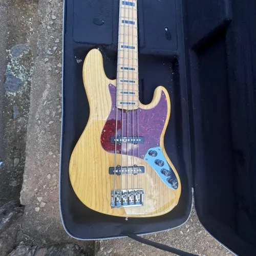 Baixo Jazz Bass Fender American Deluxe V