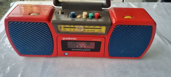 Rádio Gradiente anos 90 só pra decoração 