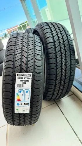 4 Pneus Bridgestone ARO 18 225/55R18