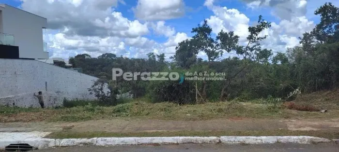 BAIXOU!!! GRANDE OPORTUNIDADE! Terreno localizado no Santa Mônica por R$405.000,00.