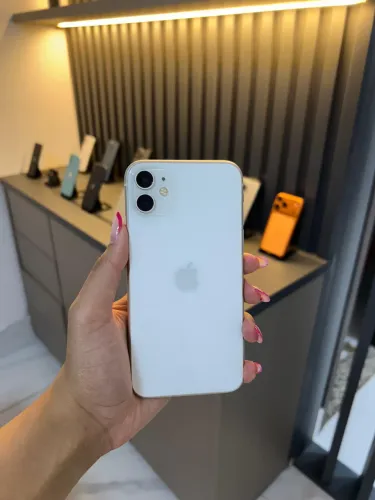 iPhone 11 64 gigas branco