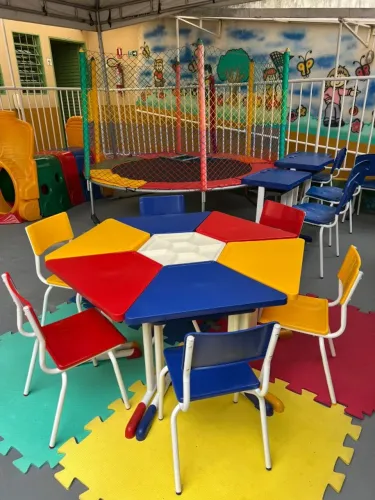 Conjunto Escolar Infantil Juvenil e Adulto