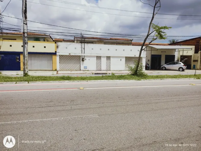 Escritório para aluguel tem 858 metros quadrados com 14 salas em Salinas - Fortaleza - CE