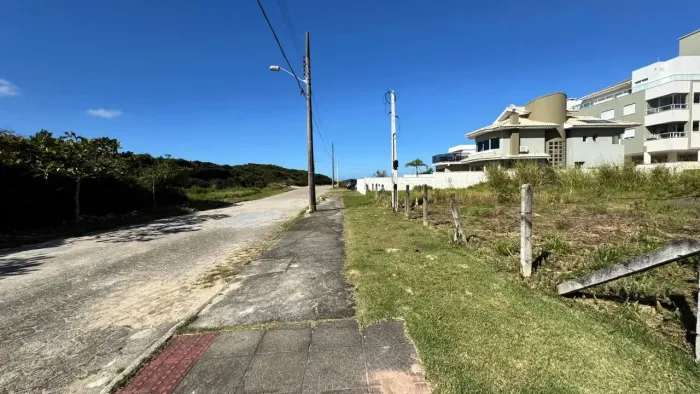 À venda | Terreno com 360 m² - Praia dos Açores, em Florianópolis.