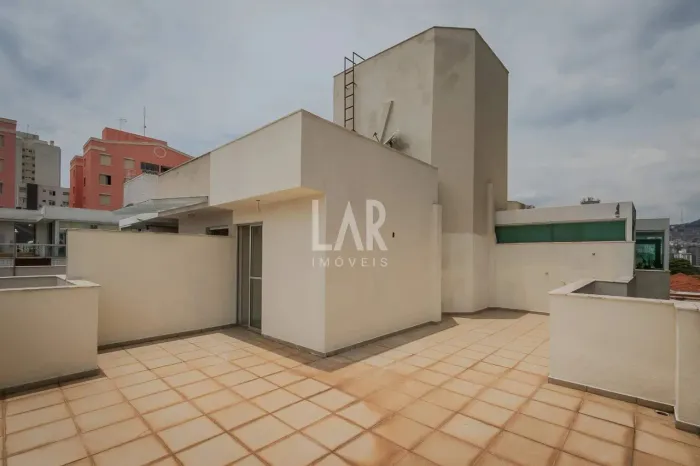 Cobertura à venda, 3 quartos, 1 suíte, 2 vagas, Santa Tereza - Belo Horizonte/MG