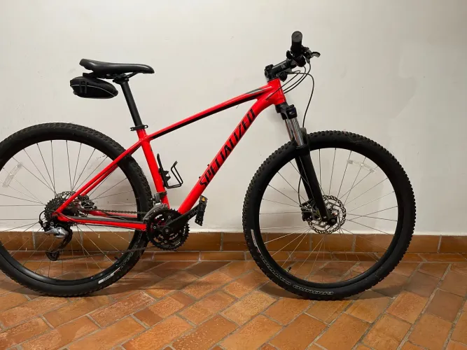 Bicicleta Specialized Rockhopper Sport 