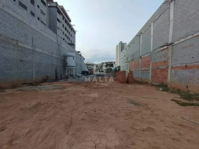 Lote para aluguel no bairro Teixeira dias de